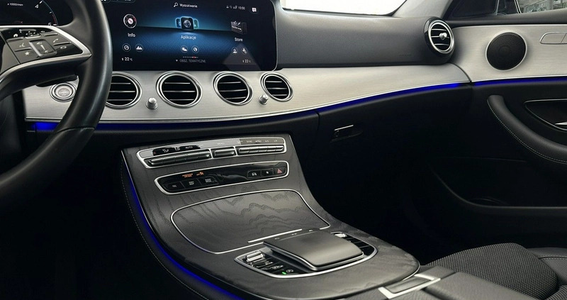 Mercedes-Benz Klasa E cena 148900 przebieg: 128525, rok produkcji 2021 z Czaplinek małe 781